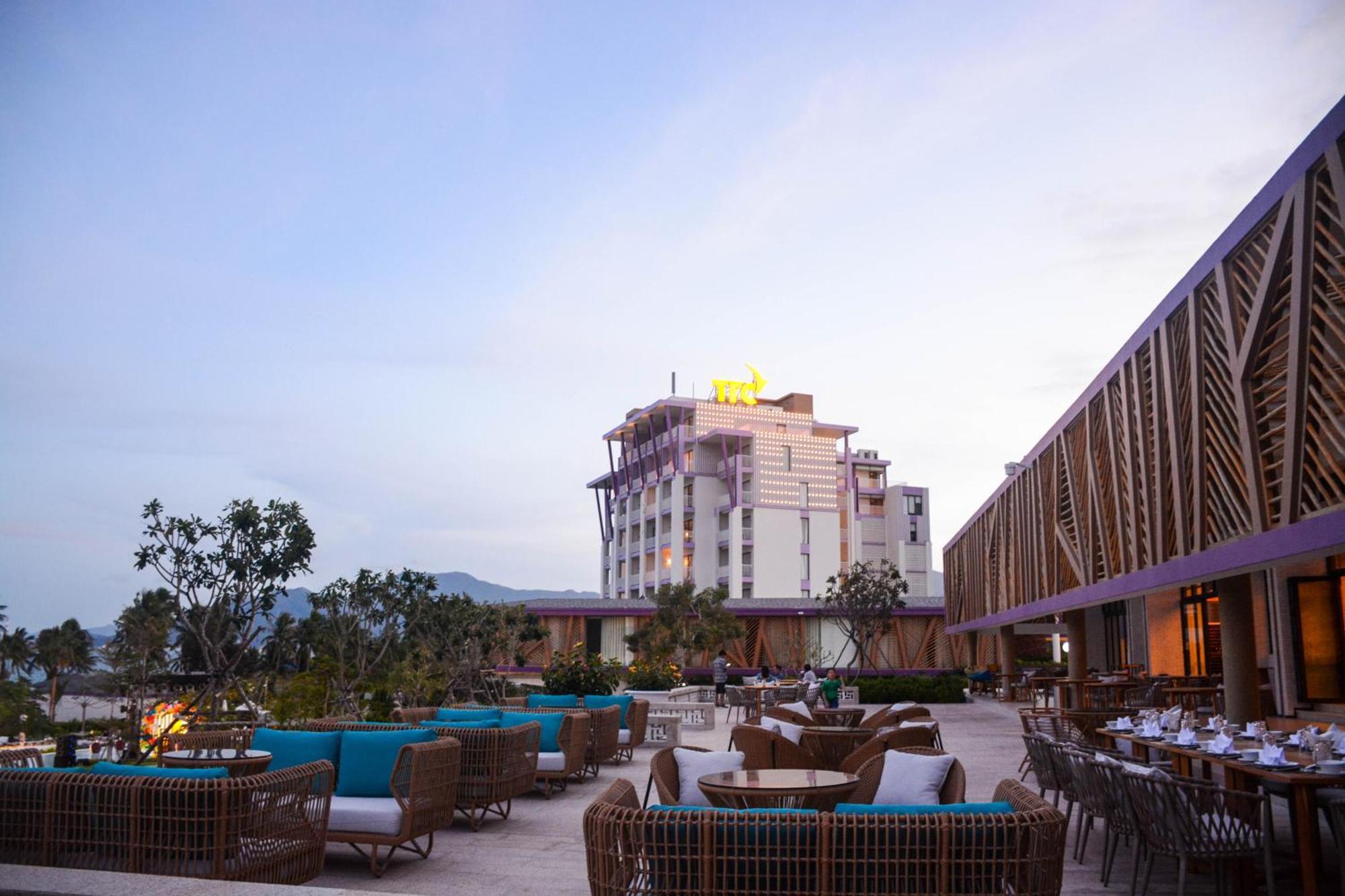 Ttc Van Phong Bay Resort - Himalaya Sauna & Steam Retreat Included Ấp Ninh Hòa  外观 照片